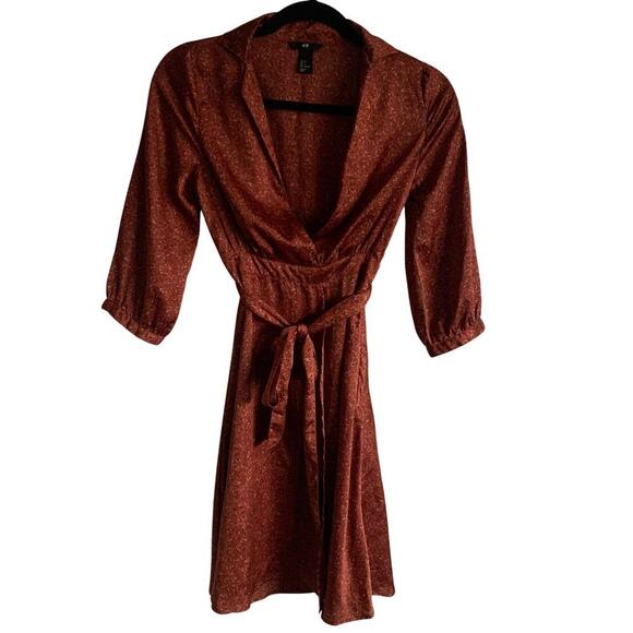 DVF-Inspired Brown Dusty Rose Print 3/4 Sleeve Belted Wrap Dress Size 2 - Picture 3 of 8